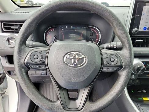 Used 2025 Toyota RAV4 XLE w/ Convenience Package FWD image 28