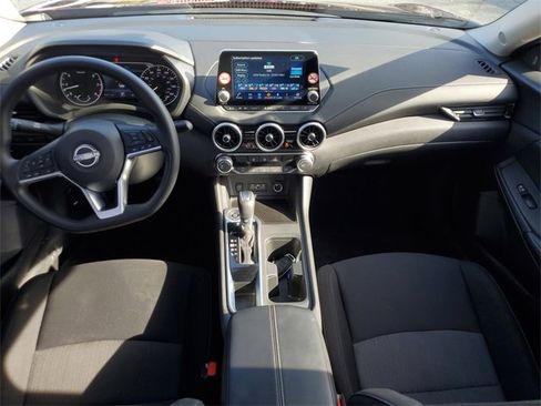 Used 2025 Nissan Sentra SV image 15