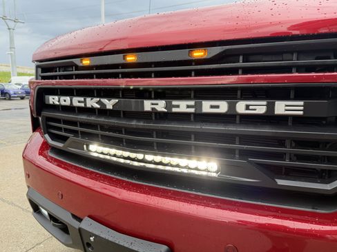 Used 2022 Chevrolet Silverado 1500 RST w/ Safety Package AWD/4WD image 22