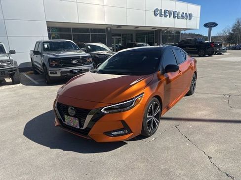 Used 2023 Nissan Sentra SR w/ SR Premium Package image 2