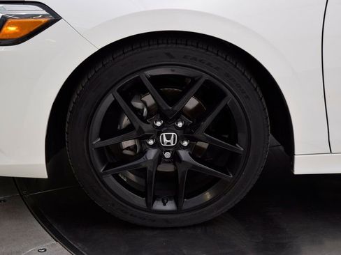 Used 2024 Honda Civic Sport image 12