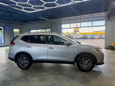 Used 2015 Nissan Rogue SL AWD/4WD image 4