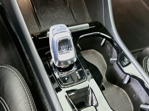 Used 2023 Volvo XC40 B5 Plus w/ Climate Package AWD/4WD image 22