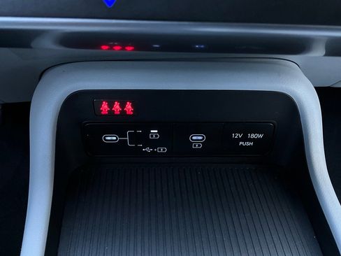 Used 2025 Hyundai Kona SEL image 26