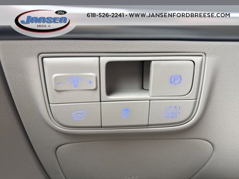 Used 2025 Hyundai Tucson Limited image 15