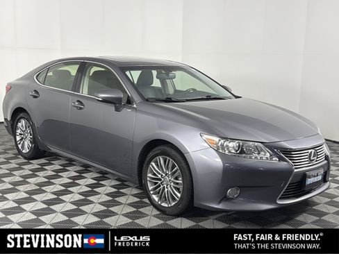 Used 2015 Lexus ES 350 w/ Premium Package FWD image 1