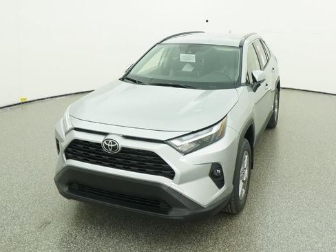 New 2025 Toyota RAV4 XLE image 38