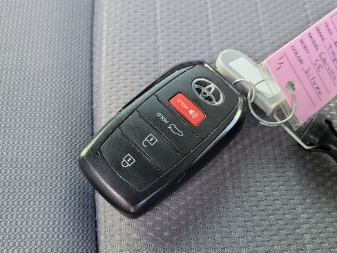 Used 2026 Toyota Corolla SE image 30