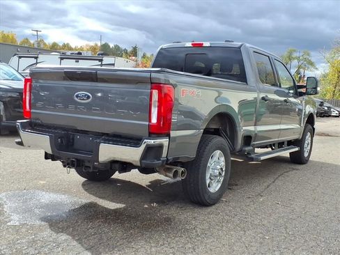 Used 2025 Ford F350 XLT AWD/4WD image 5