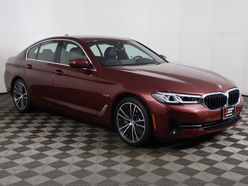 Used 2023 BMW 530e xDrive w/ Convenience Package AWD/4WD image 57