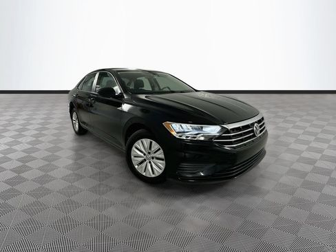 Used 2019 Volkswagen Jetta S w/ Driver Assistance Package FWD image 31