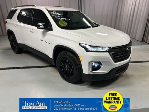 Used 2023 Chevrolet Traverse LS w/ Midnight/Sport Edition image 1