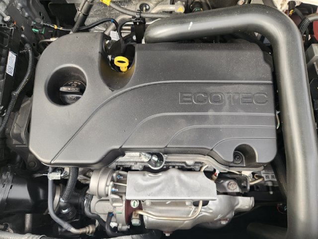 Used 2024 Chevrolet Equinox LT FWD image 32