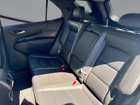 Used 2018 Chevrolet Equinox Premier w/ Infotainment II Package AWD/4WD image 24