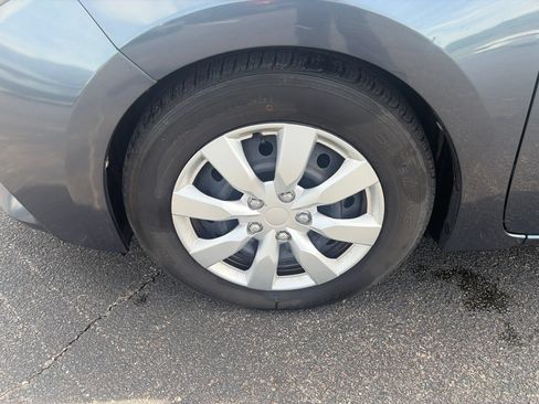 Used 2014 Toyota Corolla LE FWD image 12