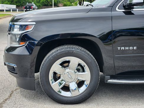 Used 2018 Chevrolet Tahoe Premier AWD/4WD image 28