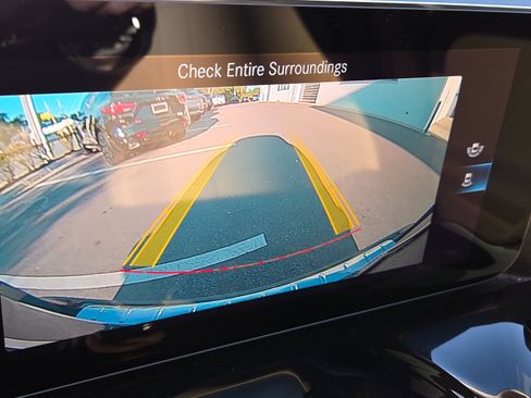 Used 2023 Mercedes-Benz GLA 250 w/ Premium Package image 26