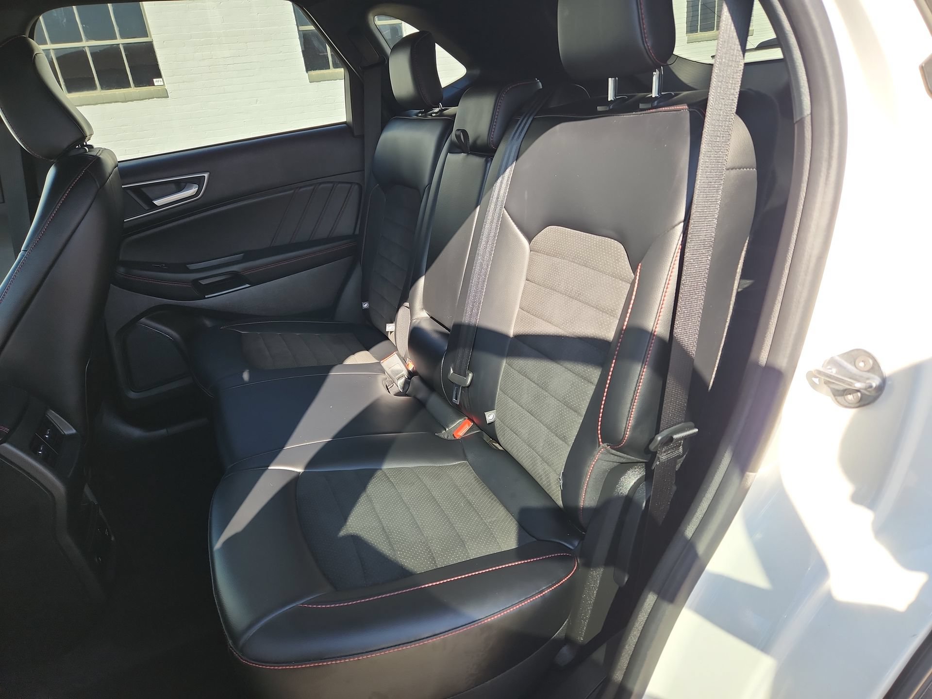 Used 2024 Ford Edge ST-Line AWD/4WD image 23