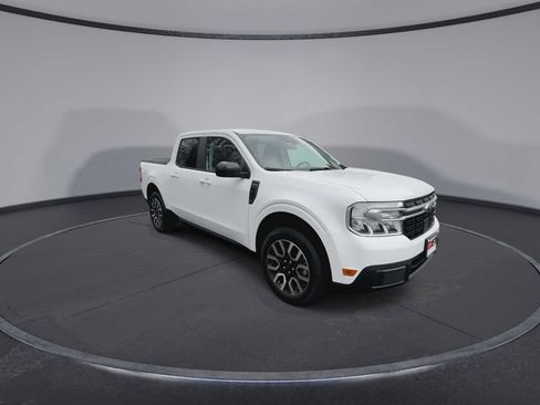 Used 2024 Ford Maverick Lariat w/ 4K Tow Package image 2