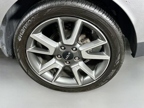 Used 2024 Kia Soul EX w/ Option Group 015 FWD image 32