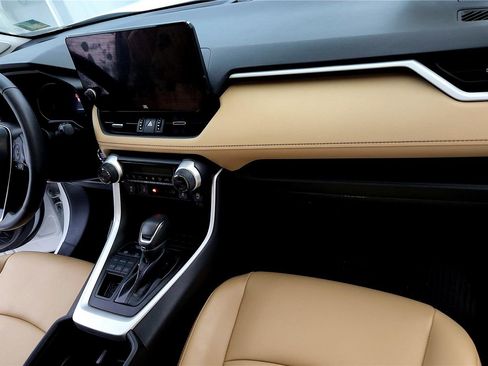 Certified 2023 Toyota RAV4 XLE Premium image 32