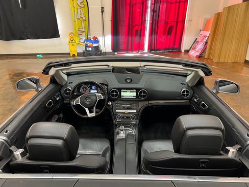 Used 2013 Mercedes-Benz SL 550 image 22