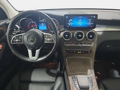 Used 2020 Mercedes-Benz GLC 300 4MATIC image 9