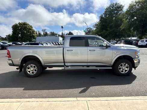 Used 2022 RAM 2500 Laramie AWD/4WD image 4