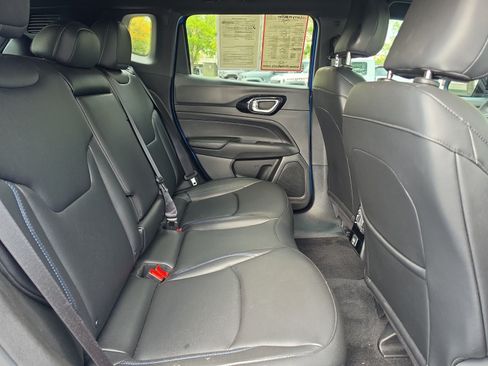 Used 2026 Jeep Compass Limited AWD/4WD image 25