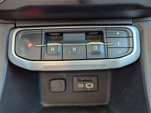 Used 2021 GMC Acadia SLE w/ Driver Convenience Package image 14