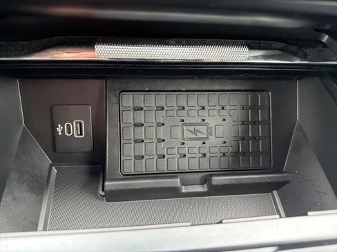 Used 2025 Ford F150 Lariat w/ Equipment Group 502A High AWD/4WD image 16