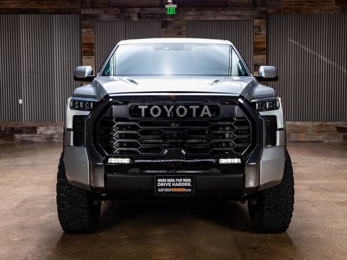 Used 2022 Toyota Tundra Platinum AWD/4WD image 2