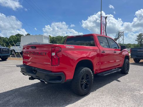 Used 2021 Chevrolet Silverado 1500 Custom Trail Boss w/ LPO, Dark Essentials Package AWD/4WD image 5