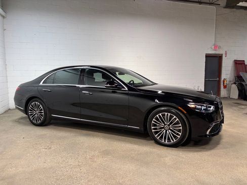Used 2024 Mercedes-Benz S 580 4MATIC Sedan image 5