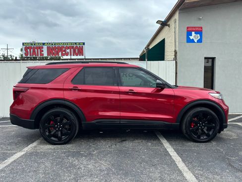 Used 2020 Ford Explorer ST w/ ST Street Pack AWD/4WD image 6