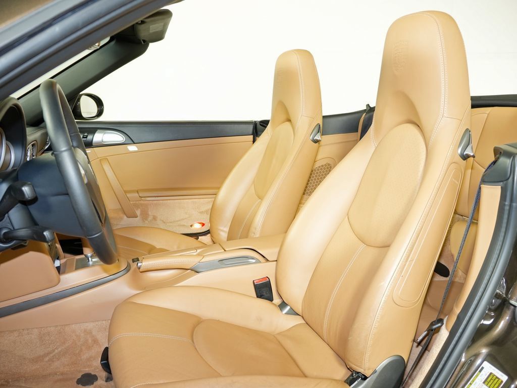 Used 2008 Porsche 911 Carrera RWD image 4