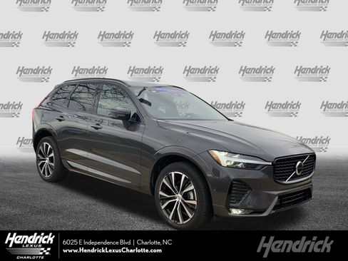 Used 2025 Volvo XC60 B5 Plus image 1