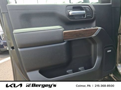 Used 2022 GMC Sierra 2500 SLT w/ SLT Premium Package AWD/4WD image 15
