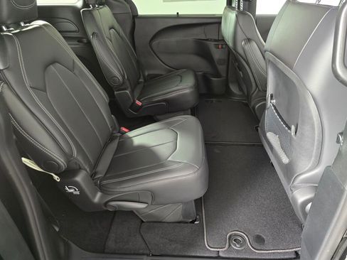 New 2026 Chrysler Voyager LX FWD image 26