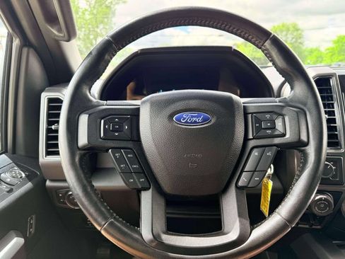 Used 2017 Ford F150 XLT w/ Equipment Group 302A Luxury AWD/4WD image 18