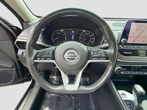 Used 2022 Nissan Altima 2.5 SL FWD image 37