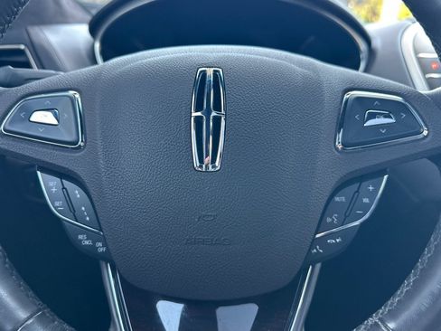 Used 2018 Lincoln MKX Black Label w/ Driver Assistance Package FWD image 23