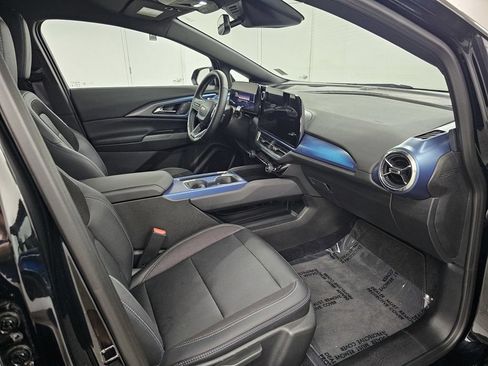 Used 2025 Chevrolet Equinox EV LT w/ Convenience Package FWD image 24