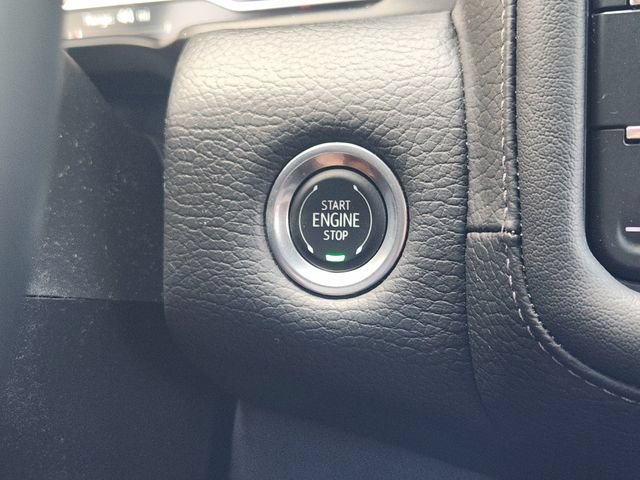 Used 2024 GMC Yukon XL Denali RWD image 21