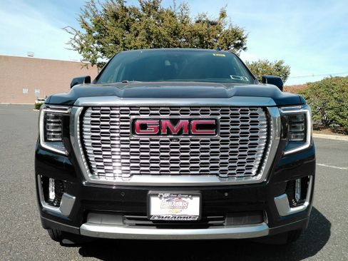 Certified 2023 GMC Yukon Denali image 2