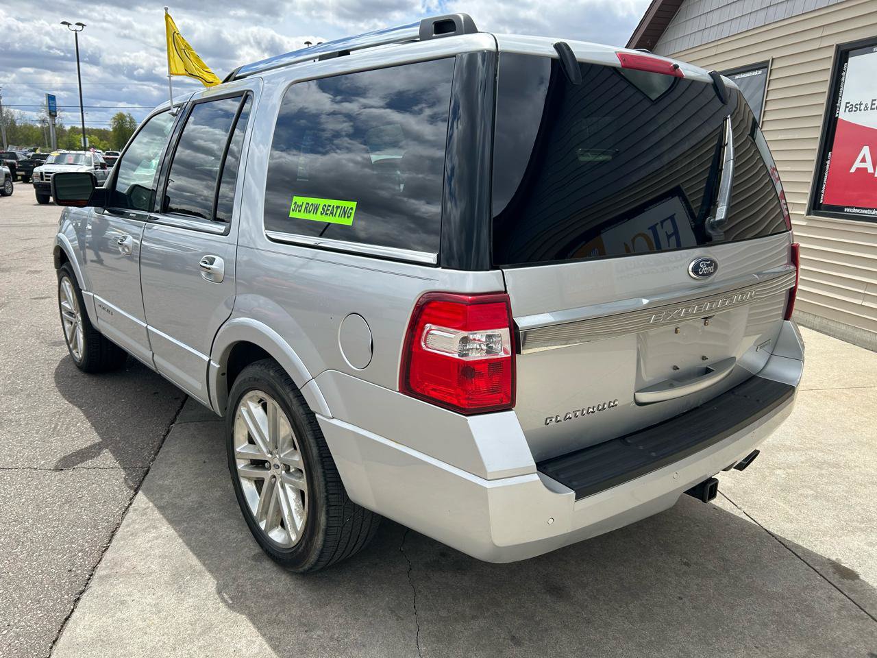 Used 2015 Ford Expedition Platinum AWD/4WD image 7