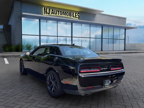 Used 2023 Dodge Challenger R/T w/ Blacktop Package RWD image 5