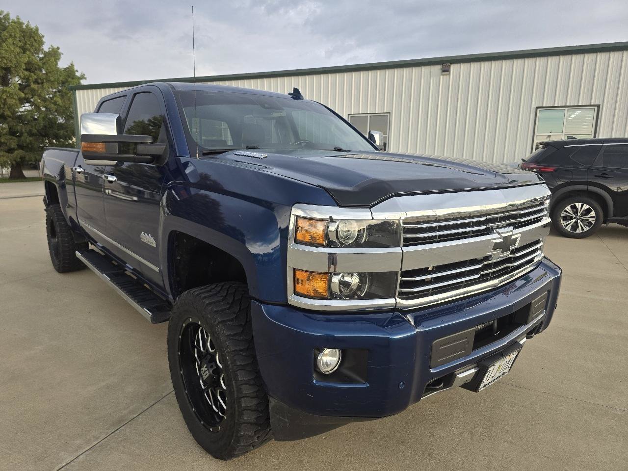 Used 2016 Chevrolet Silverado 3500 High Country w/ Duramax Plus Package AWD/4WD image 9