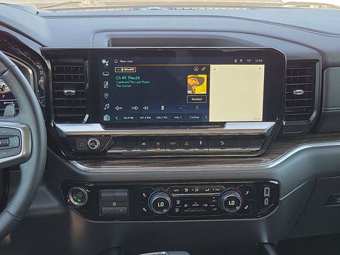 Used 2024 Chevrolet Silverado 1500 LT Trail Boss w/ Protection Package image 10