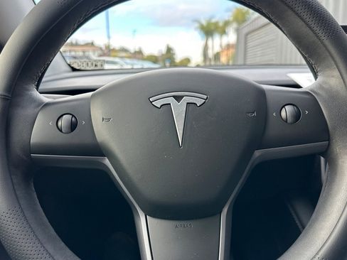 Used 2023 Tesla Model Y Long Range image 23